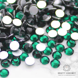 Krafty Kokonut® Emerald Grade-A Glass Rhinestones