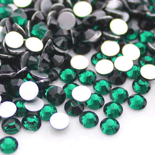 Emerald KRAFTY KOKONUT® Grade-A Flat-Back Glass Rhinestones Size: ss6 - ss20